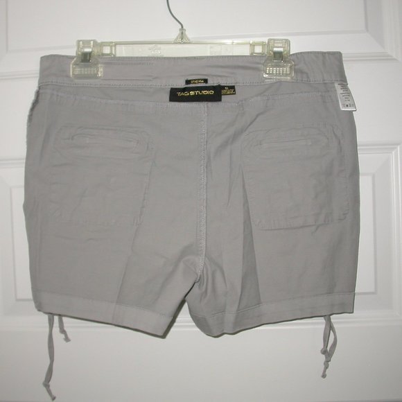 Light Grey Shorts with Laces - Picture 4 of 7